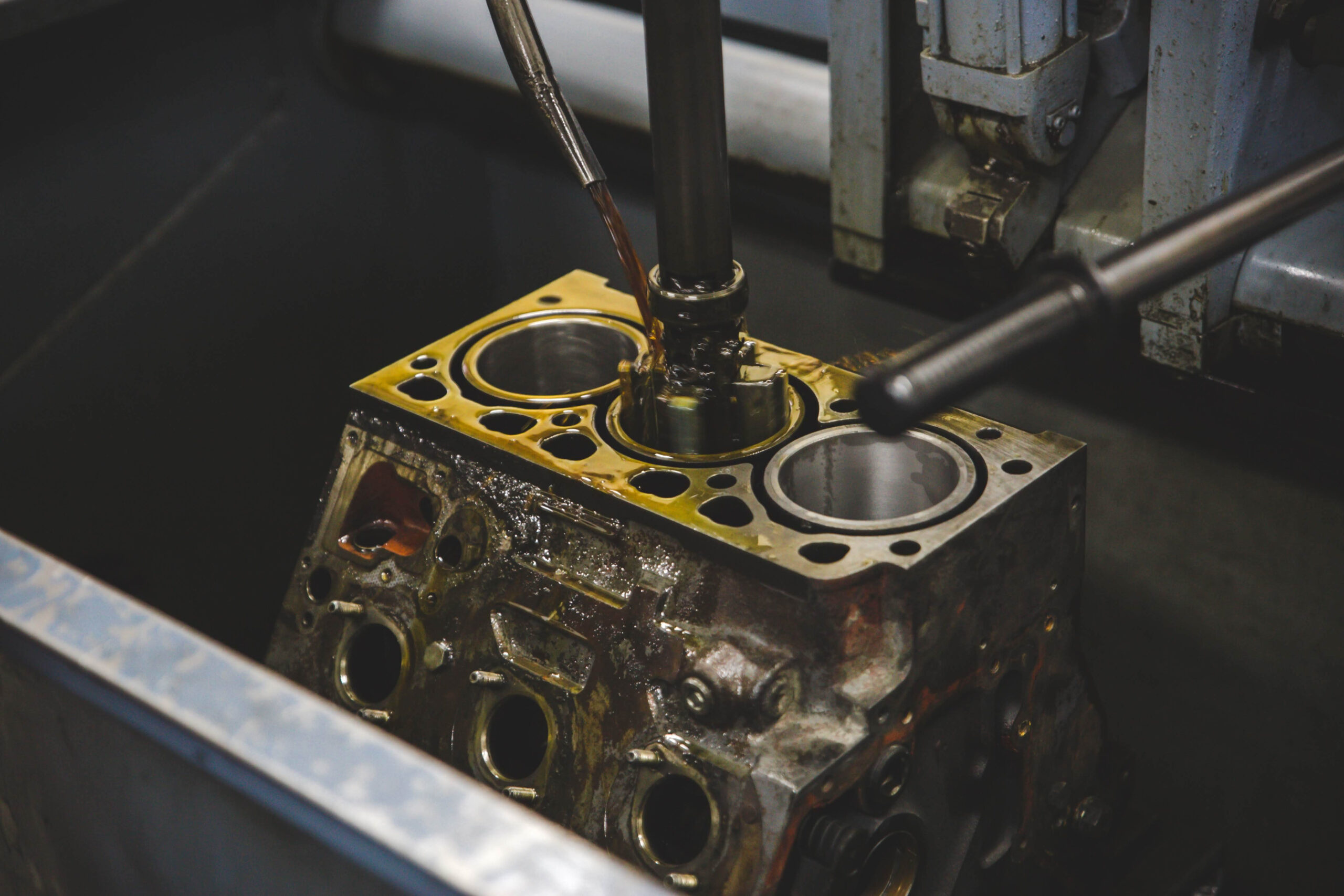 Boring and honing of a cylinder block Car-Engine